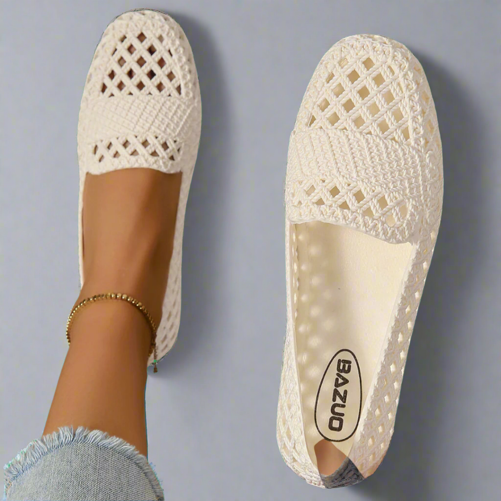 Katia | Crochet loafer