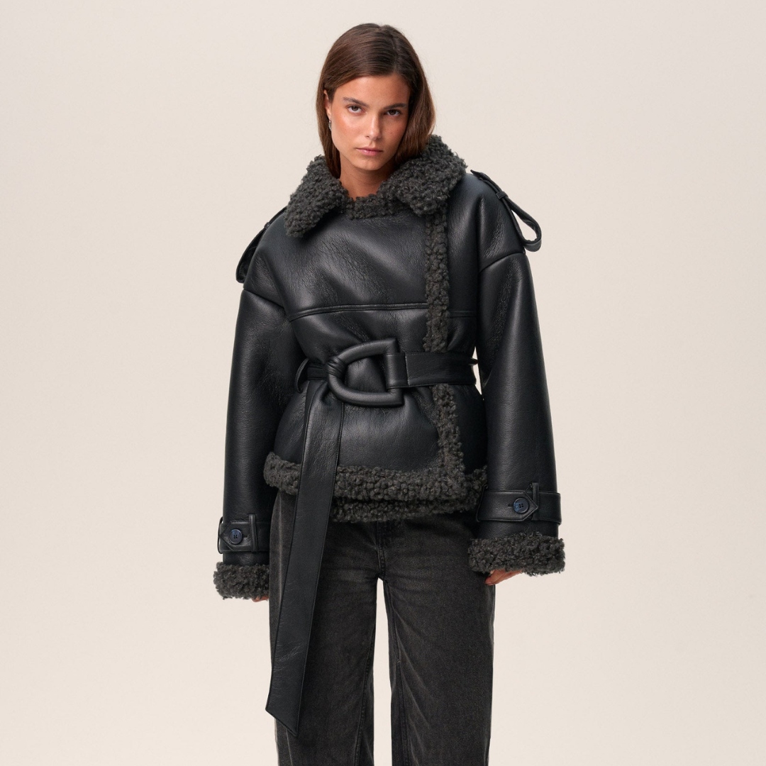 Syra | Black shearling jacket with belt