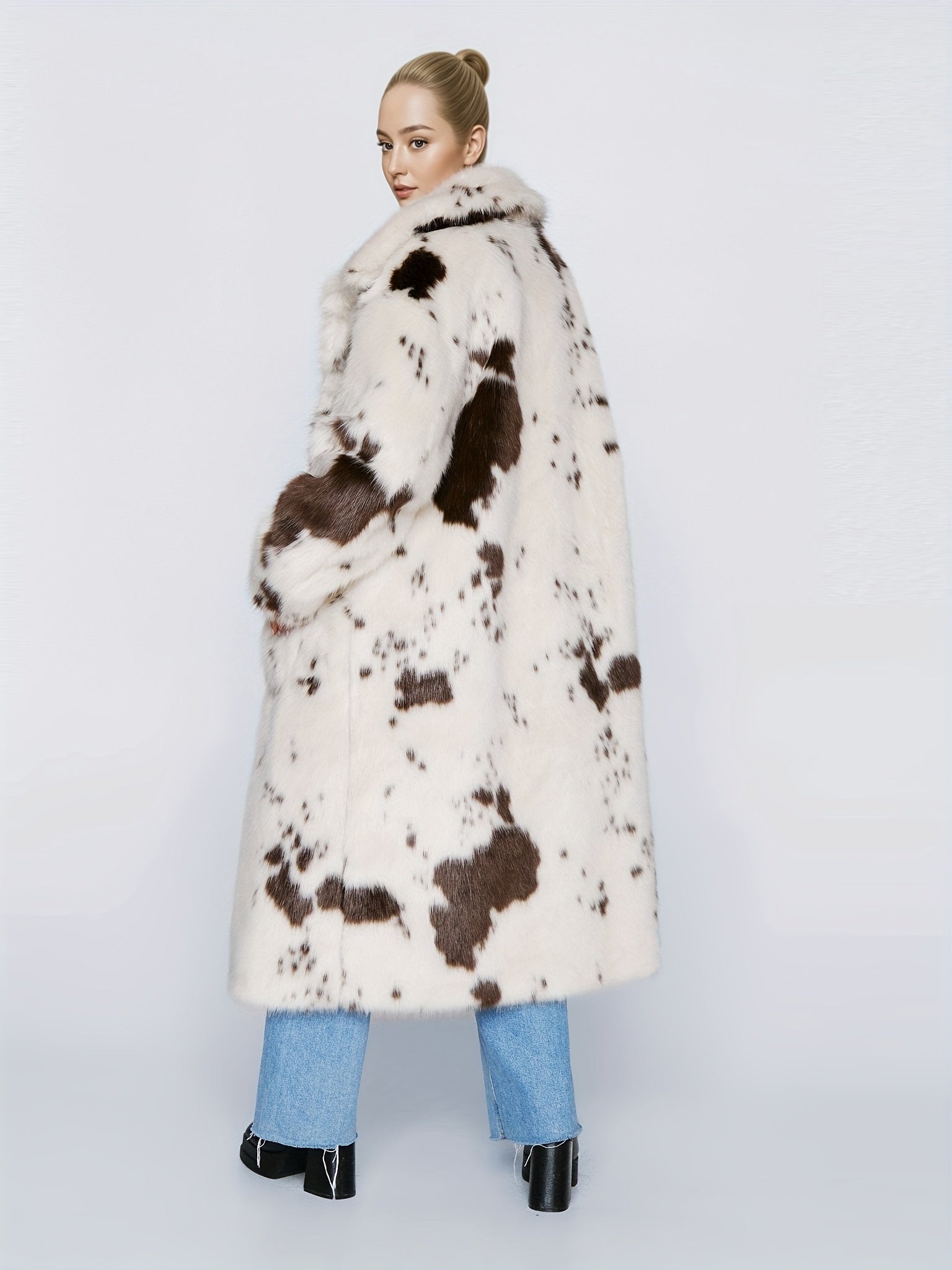 Jorie | Faux fur coat with cow print