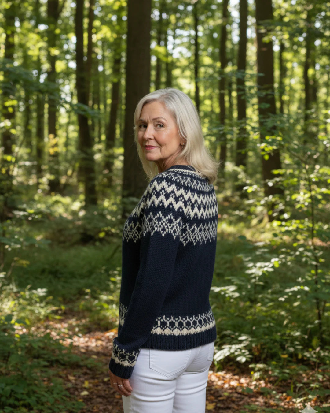 Lotte | Dark blue cardigan with Norwegian motif