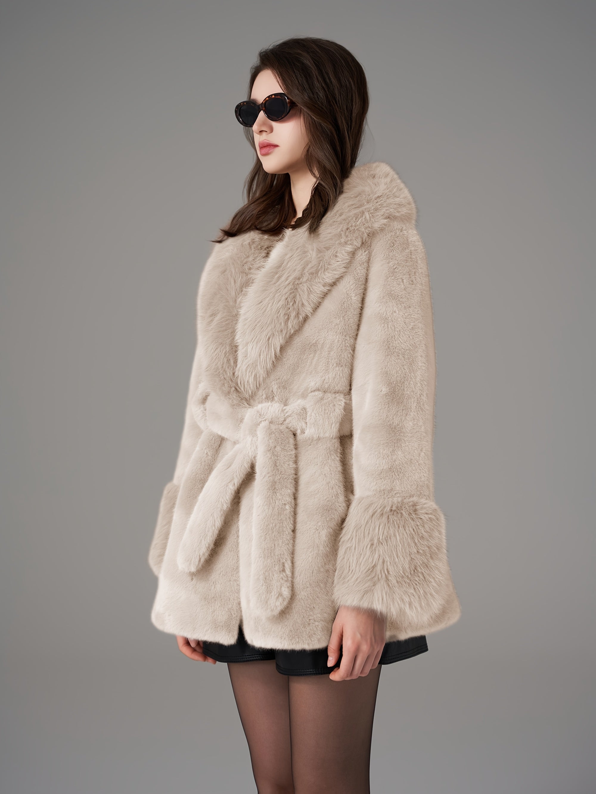 Sharon | Beige faux fur wrap coat