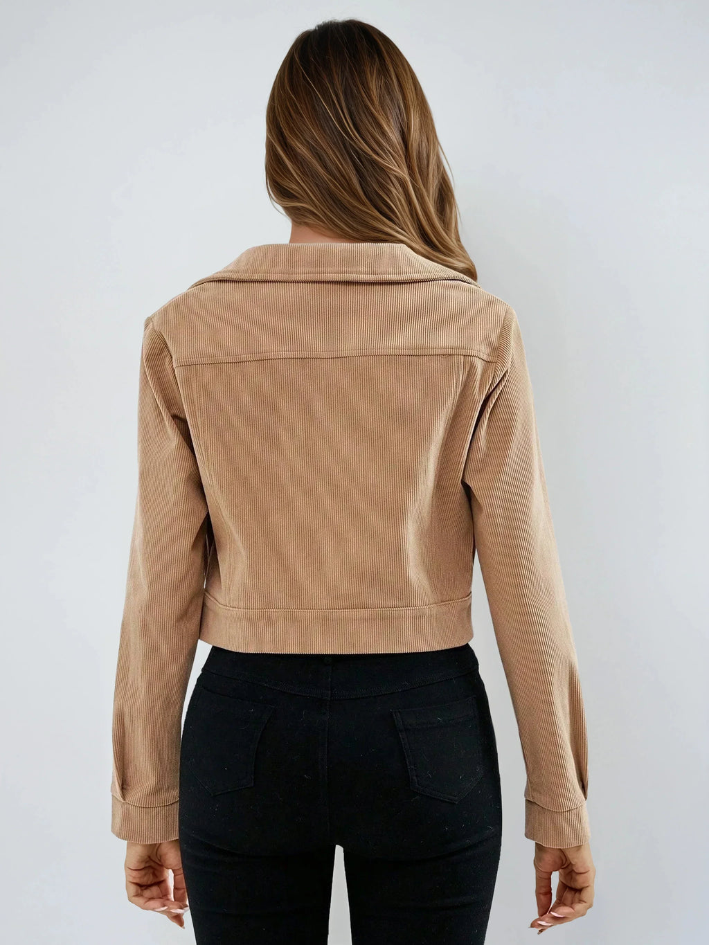 Sannae | Cropped jacket with flap pockets