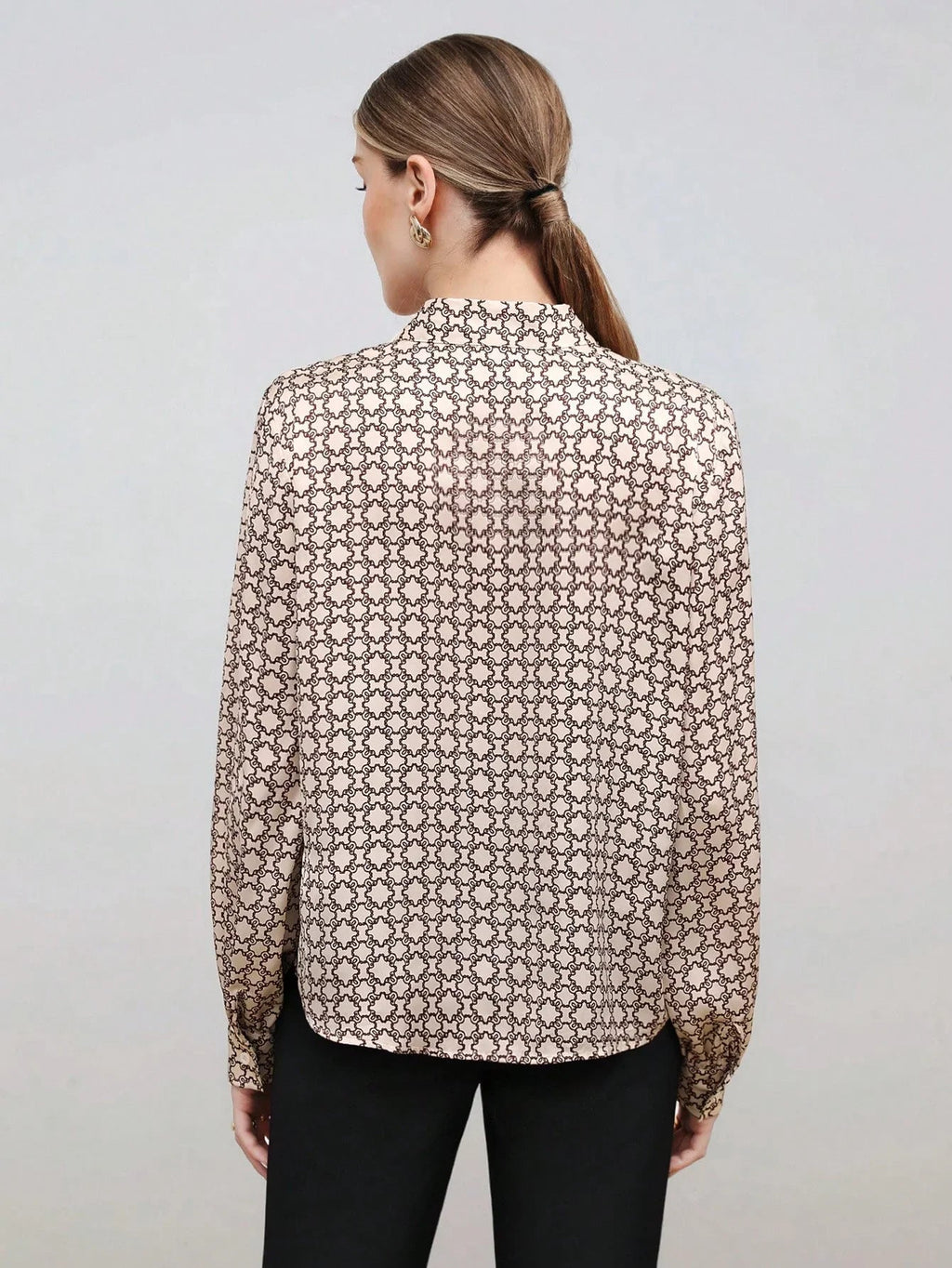 Tamita | Satin blouse with print and bow collar