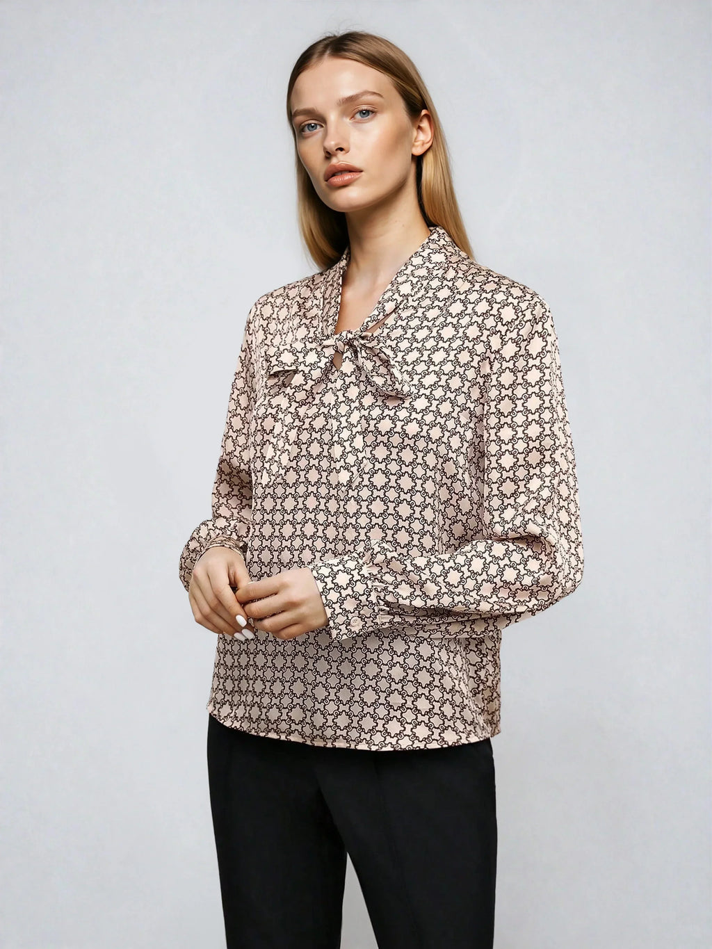 Tamita | Satin blouse with print and bow collar