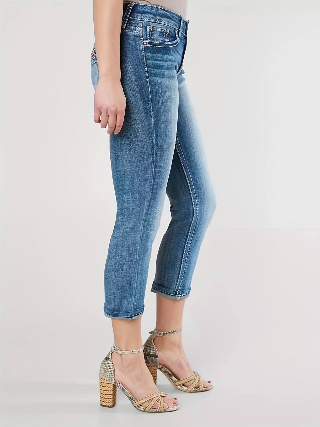 Inda | Retro chic capri jeans