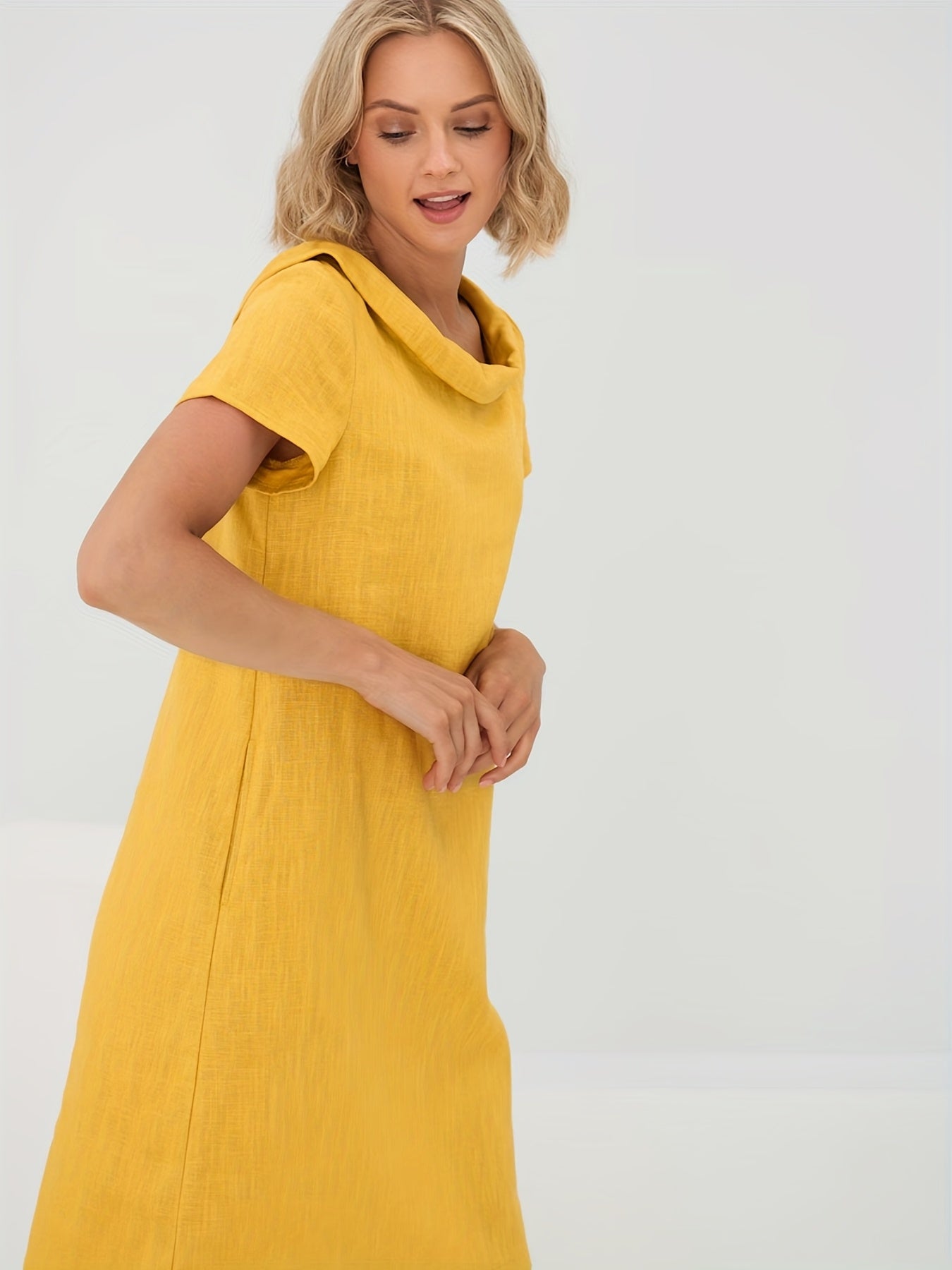 Susie | Linnen jurk met colkraag