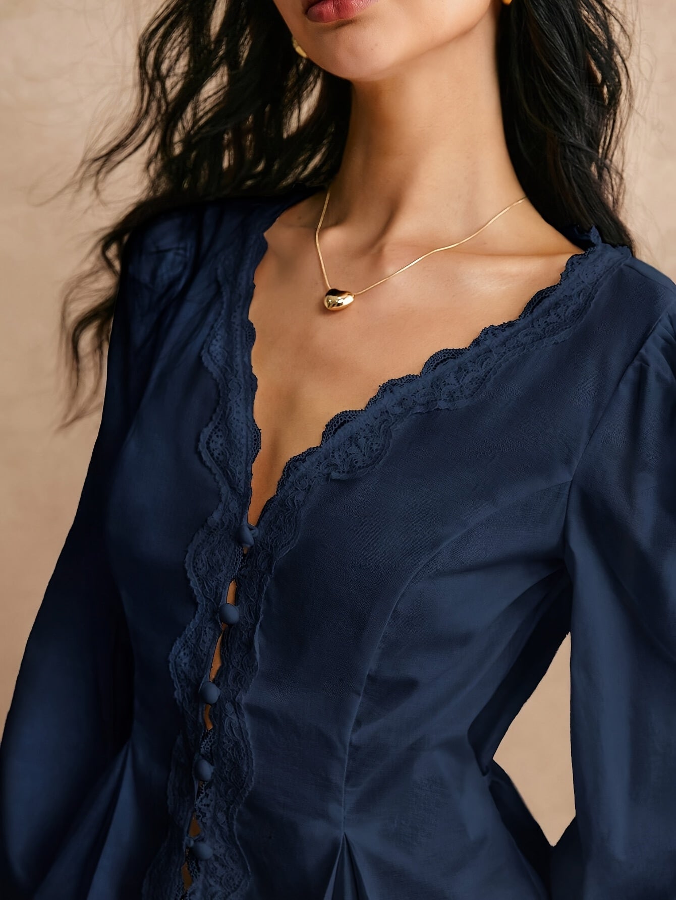 Emma | Blouse met kanten details