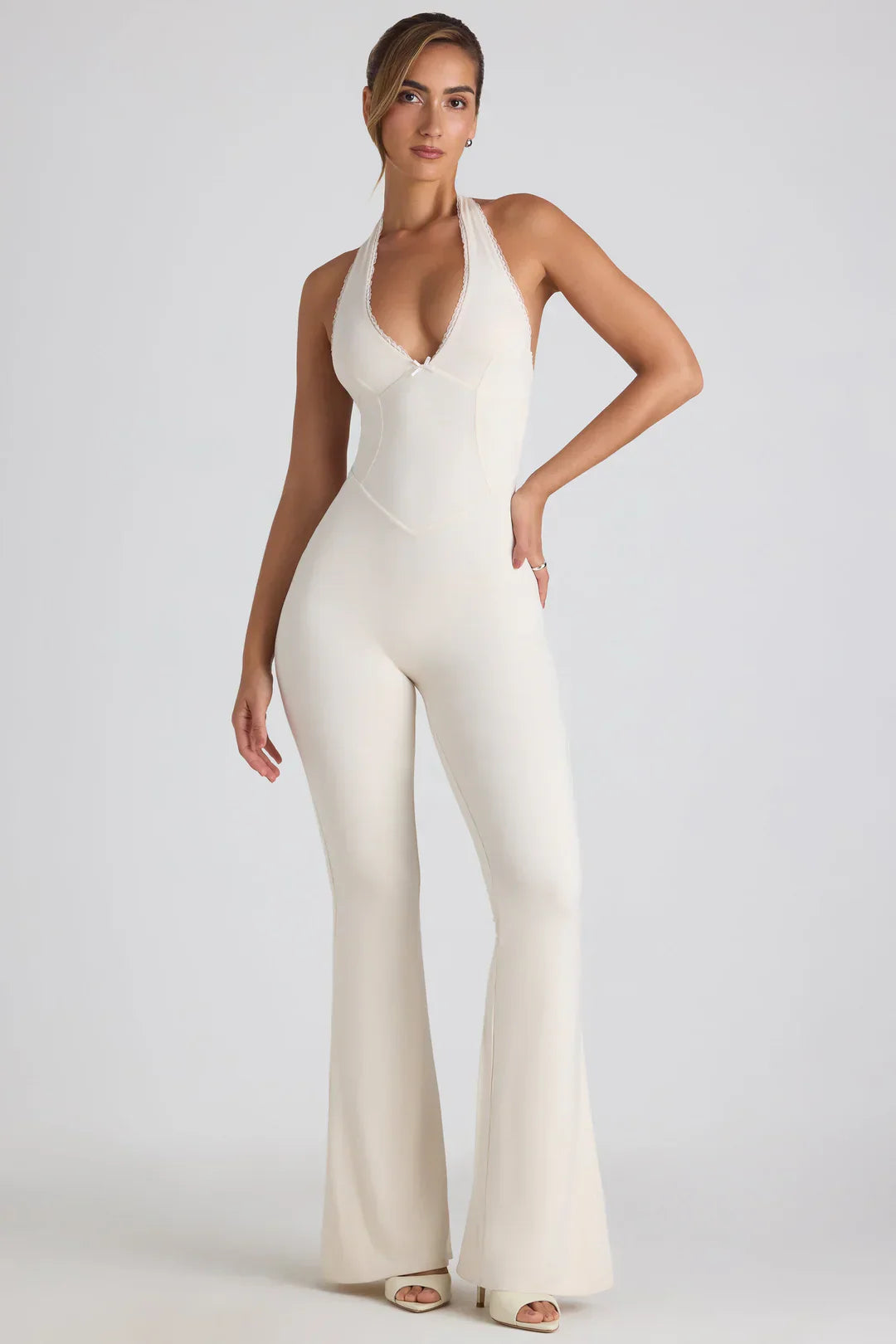 Valora | Halter jumpsuit met open rug