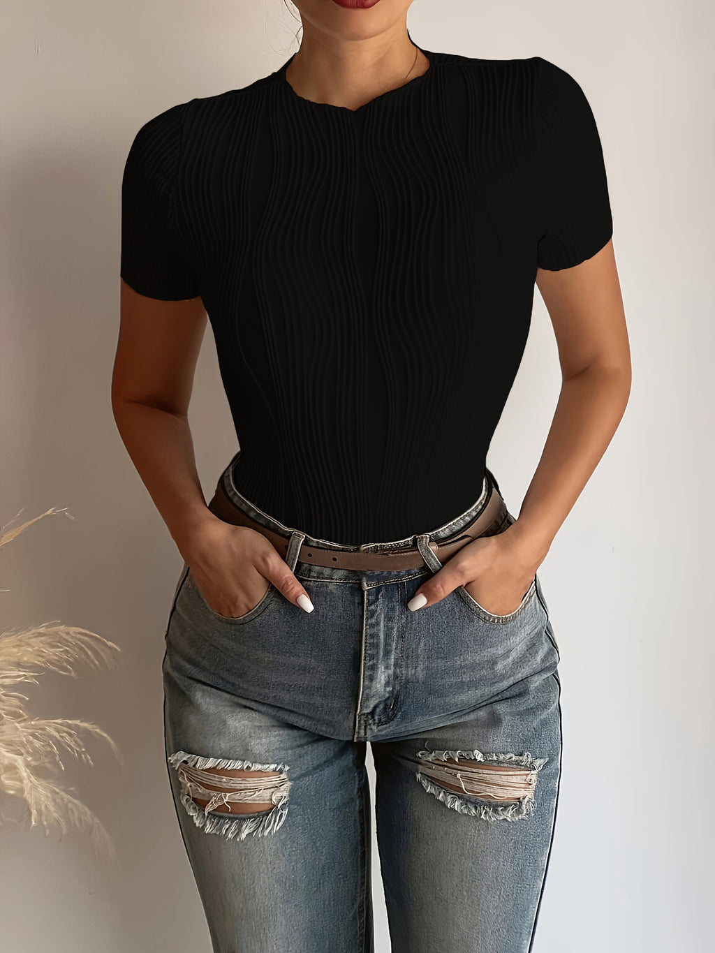 Jessi | Texture T-shirt