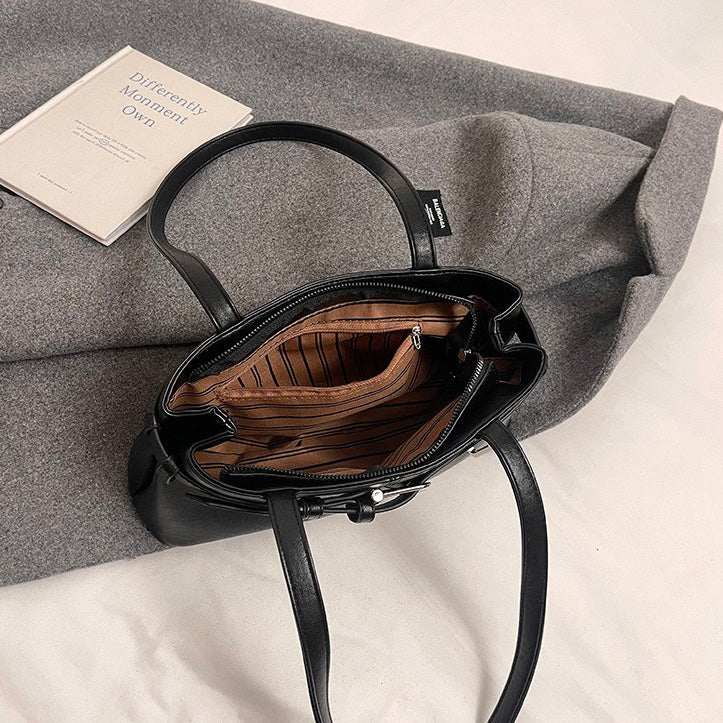 Caily Buckle Shoulder Bag