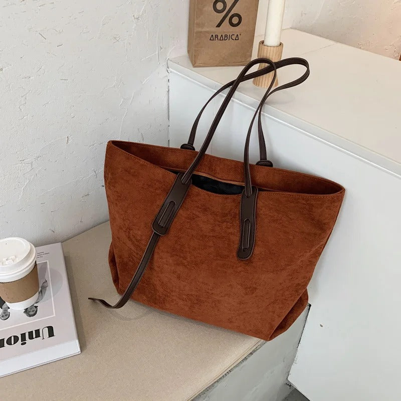 Robee | Suede Tote
