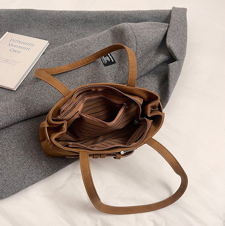 Caily Buckle Shoulder Bag