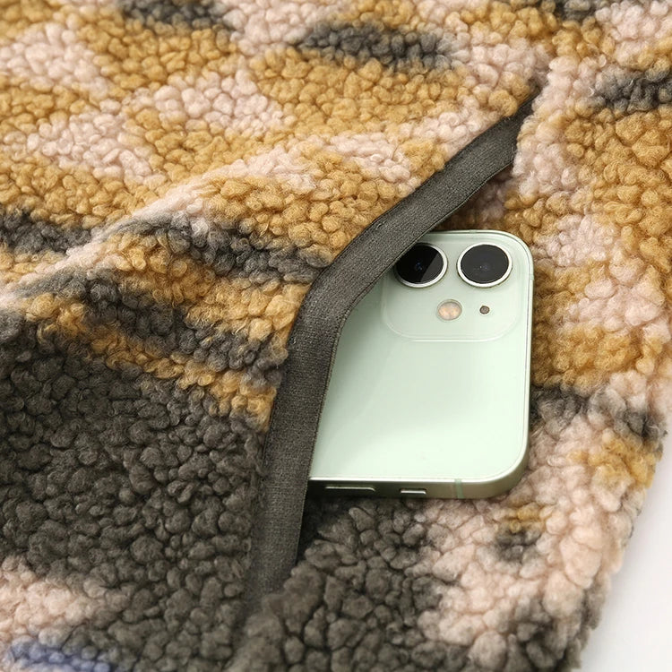 Sira | Sherpa fleece jacket in geometric pattern