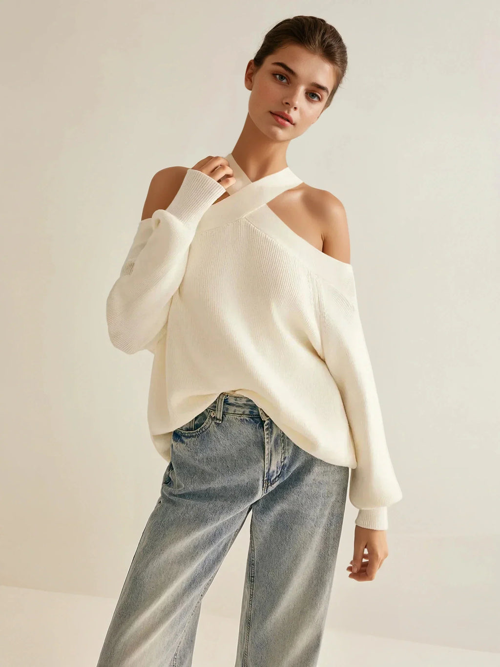 Jenn | Off-shoulder crisscross sweater