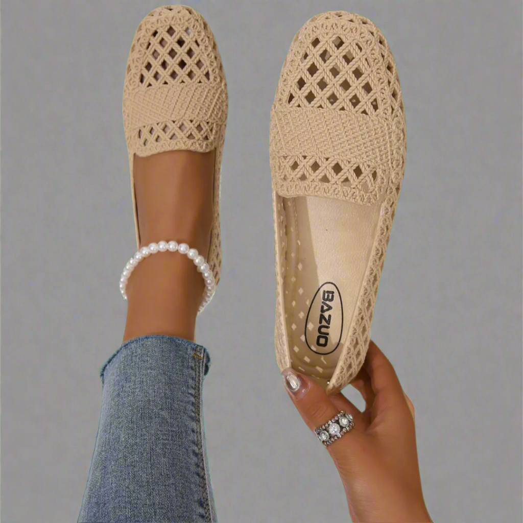 Beige crochet Loafer