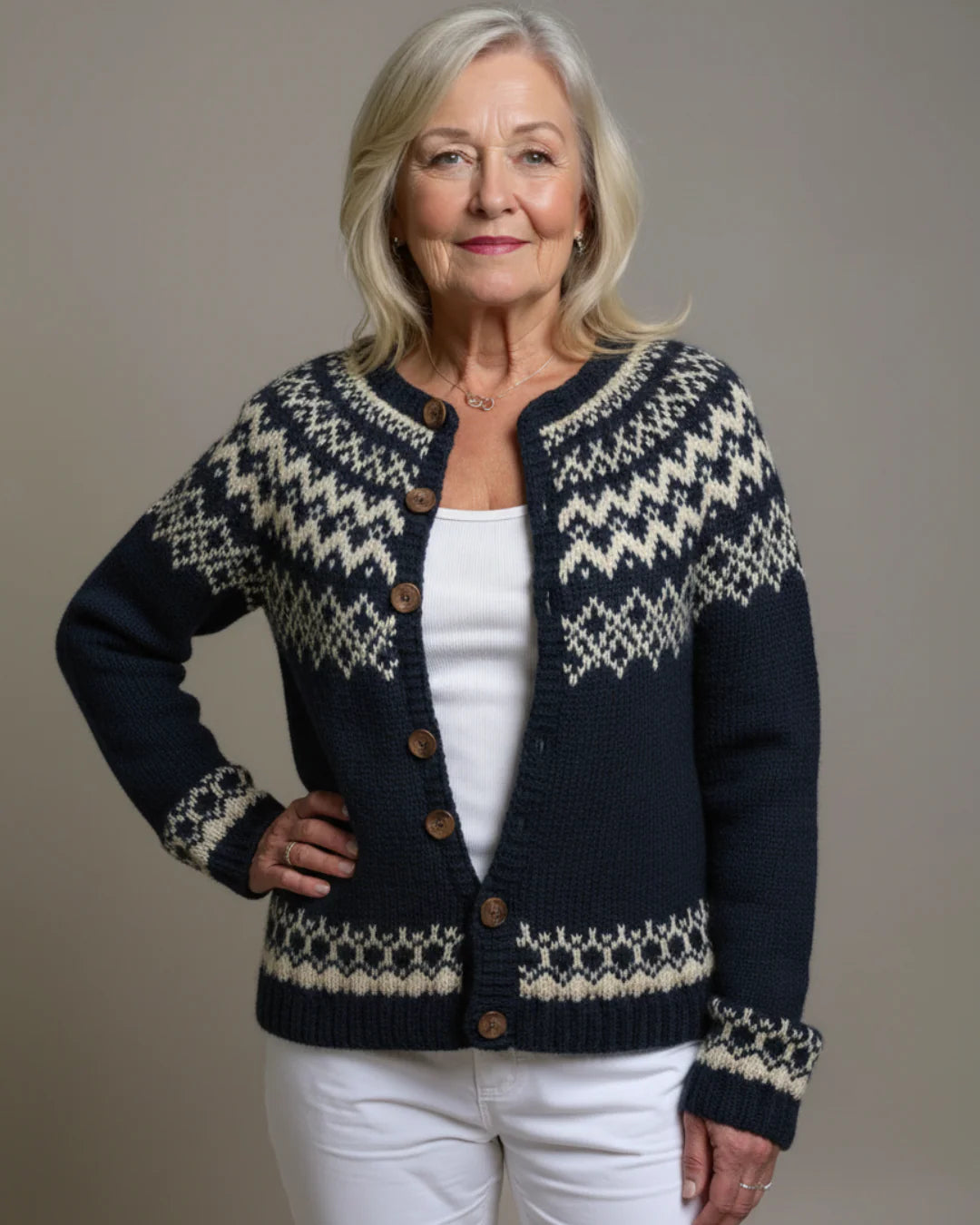 Dark blue cardigan with Norwegian motif