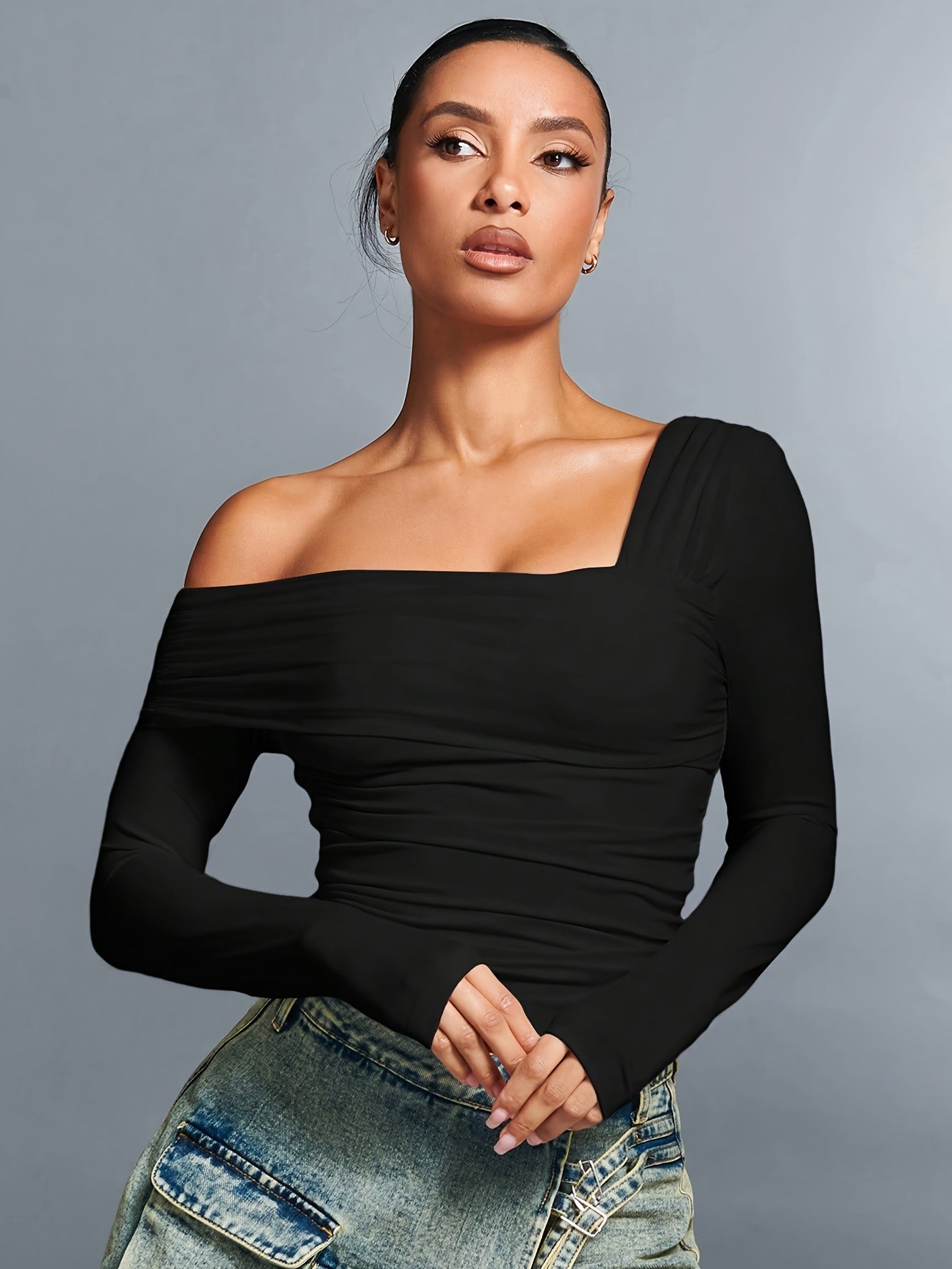Off-shoulder T-shirt
