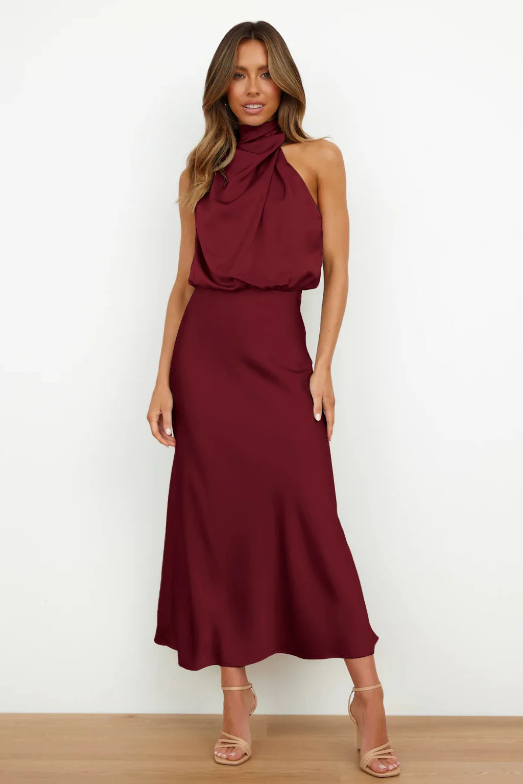 Mayra | Dress with halterneck