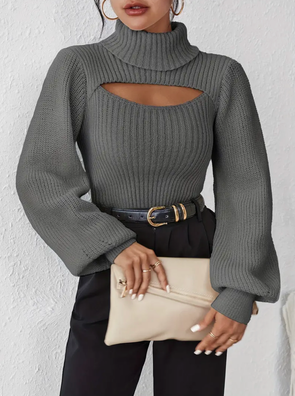 Hilary | high neck sweater with cut-out