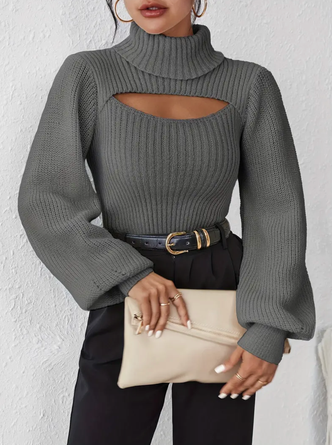 Hilary | high neck sweater with cut-out