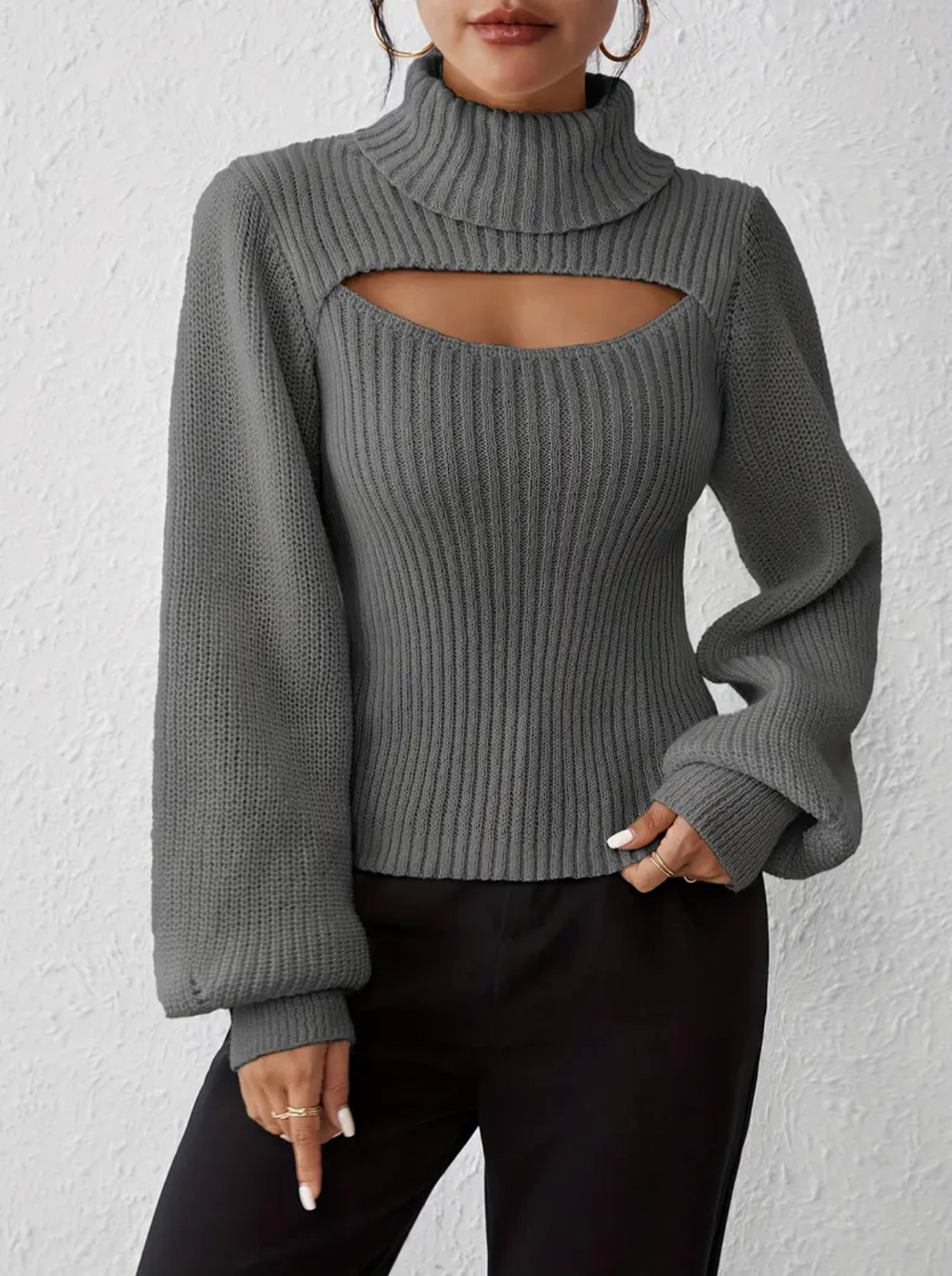 Hilary | high neck sweater with cut-out