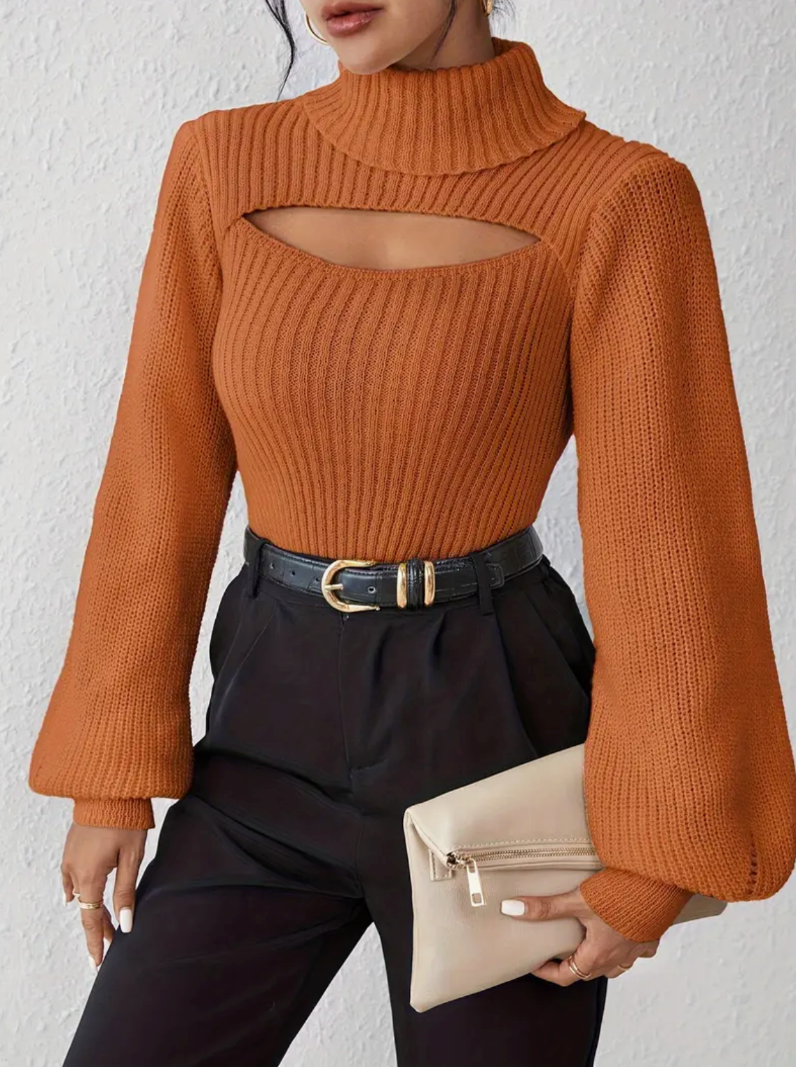 Hilary | high neck sweater with cut-out