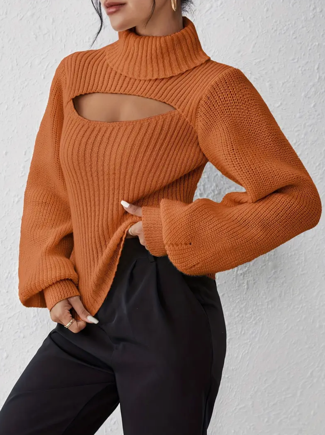 Hilary | high neck sweater with cut-out
