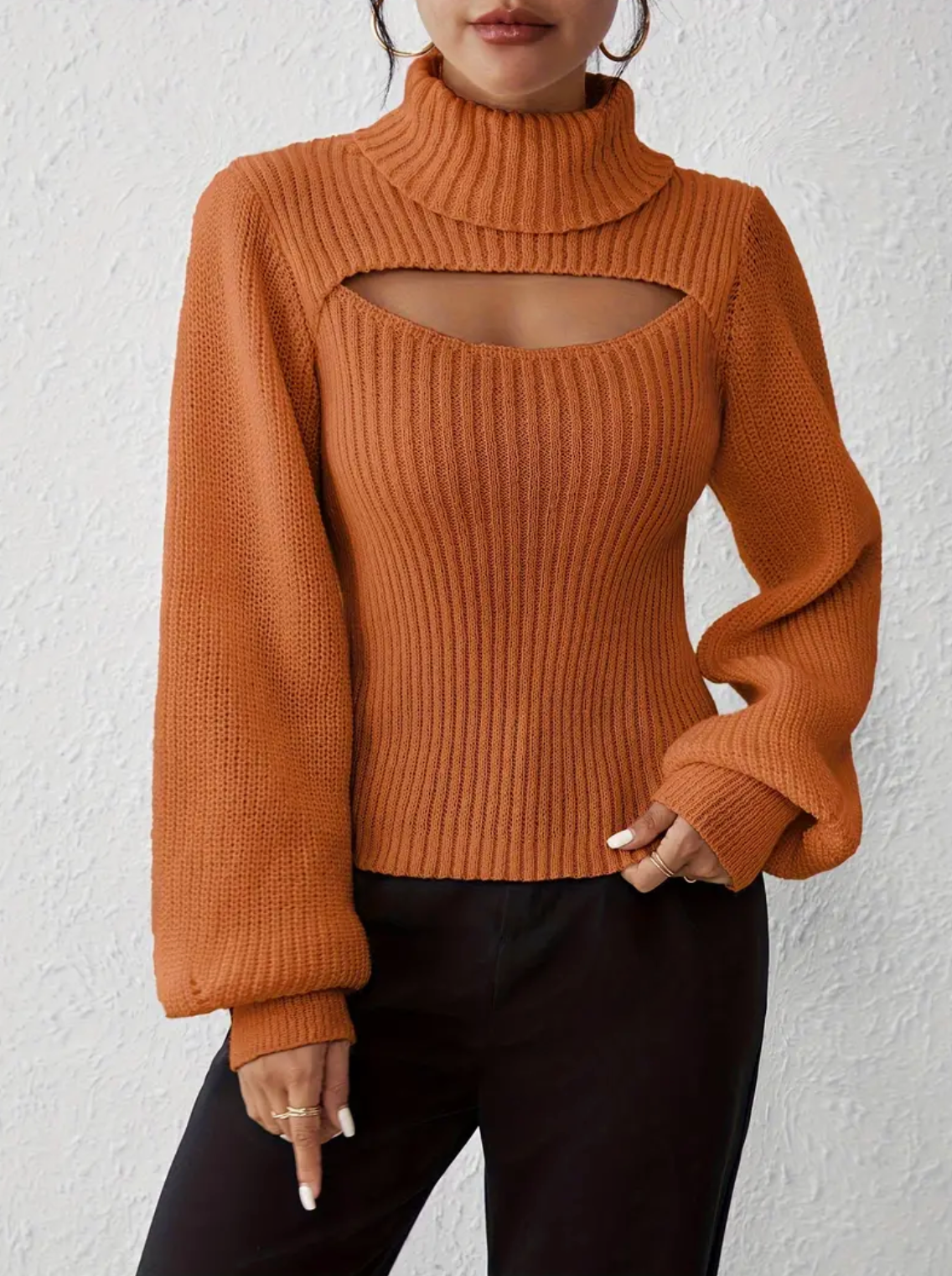 Hilary | high neck sweater with cut-out