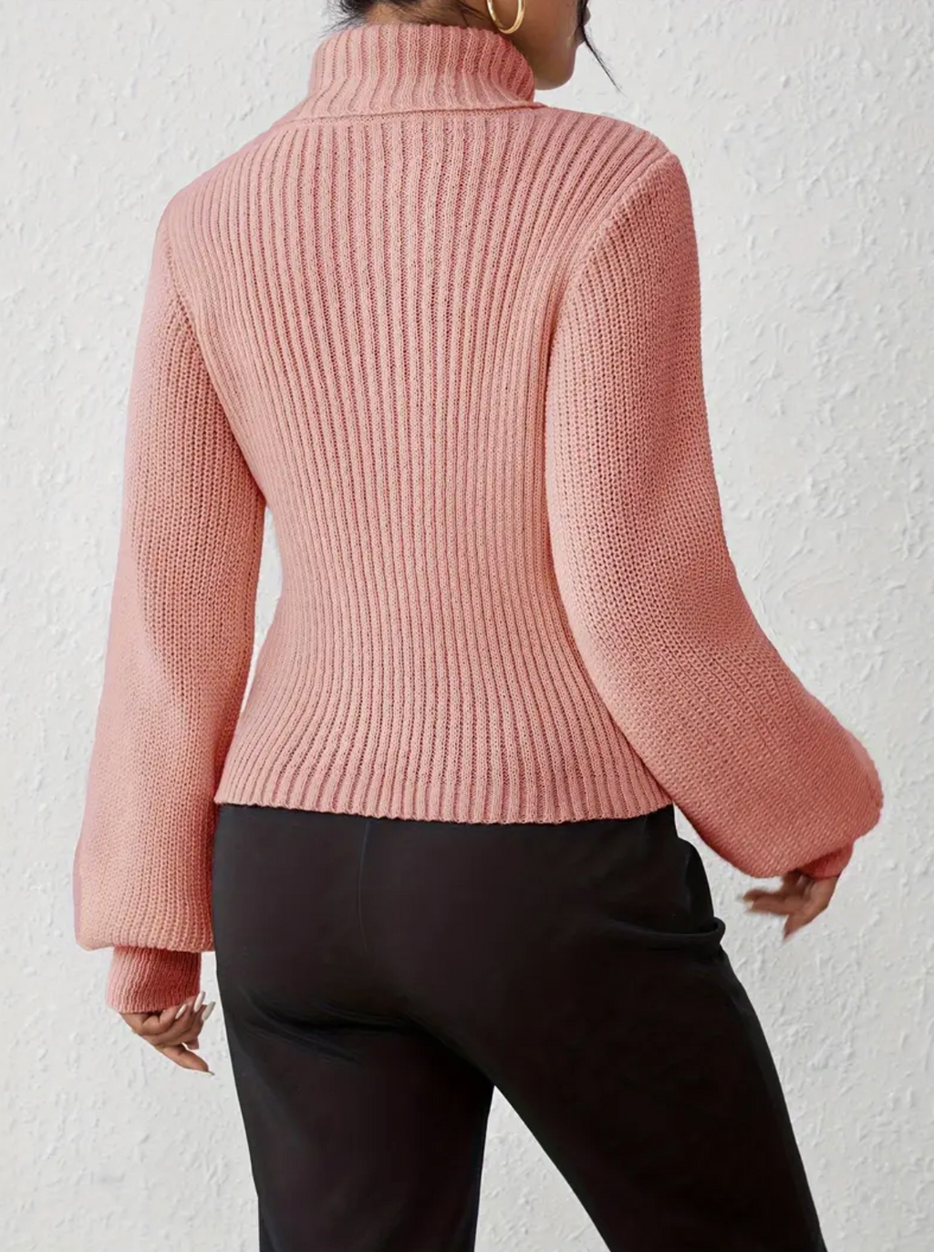 Hilary | high neck sweater with cut-out