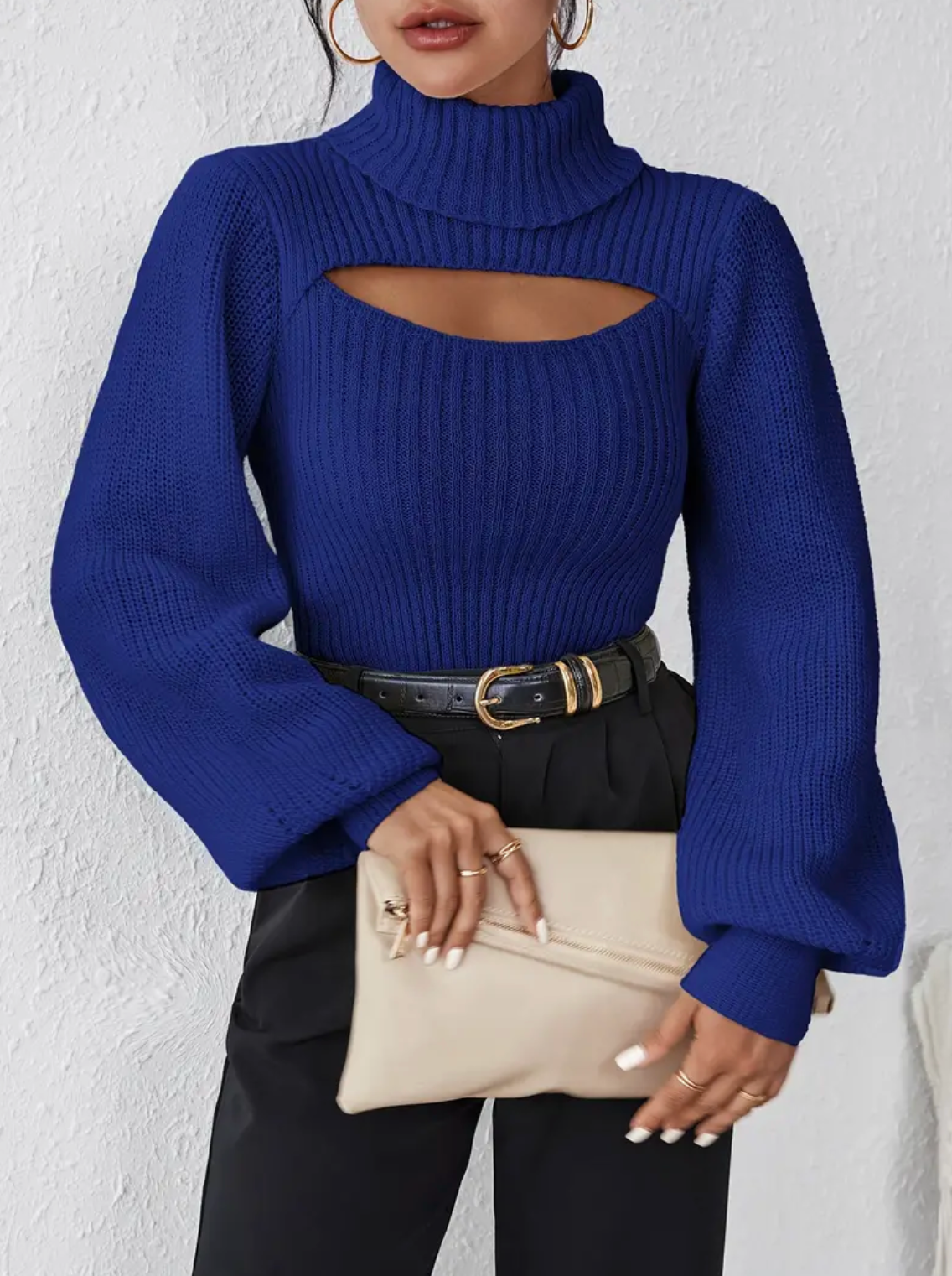 Hilary | high neck sweater with cut-out