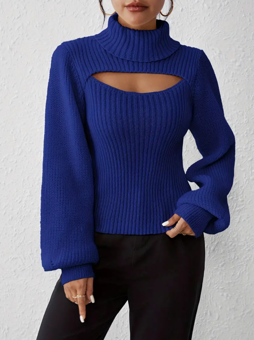 Hilary | high neck sweater with cut-out