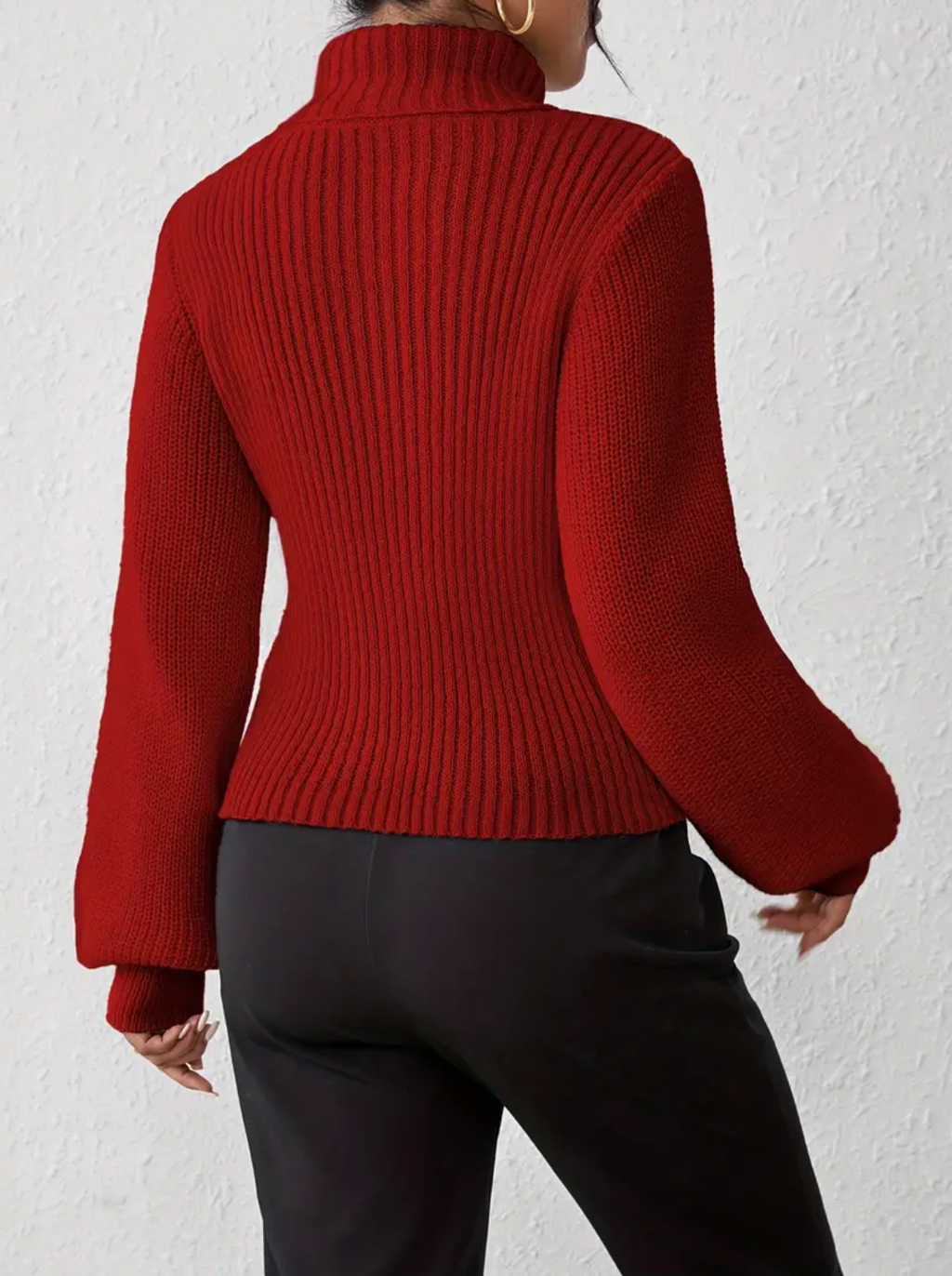 Hilary | high neck sweater with cut-out