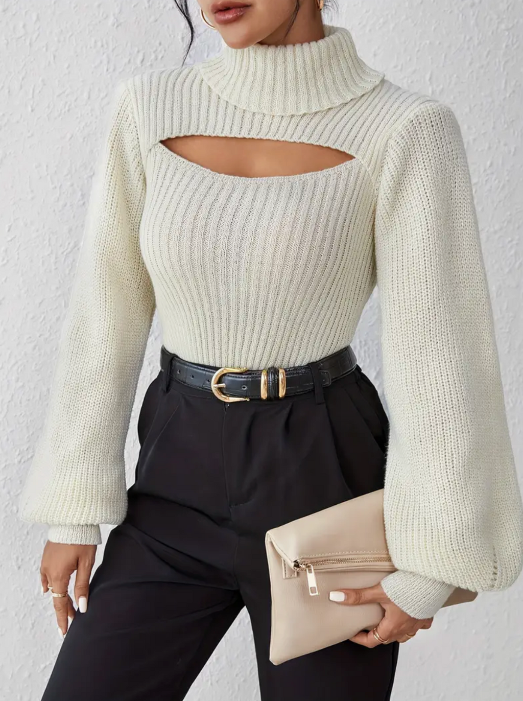 Hilary | high neck sweater with cut-out