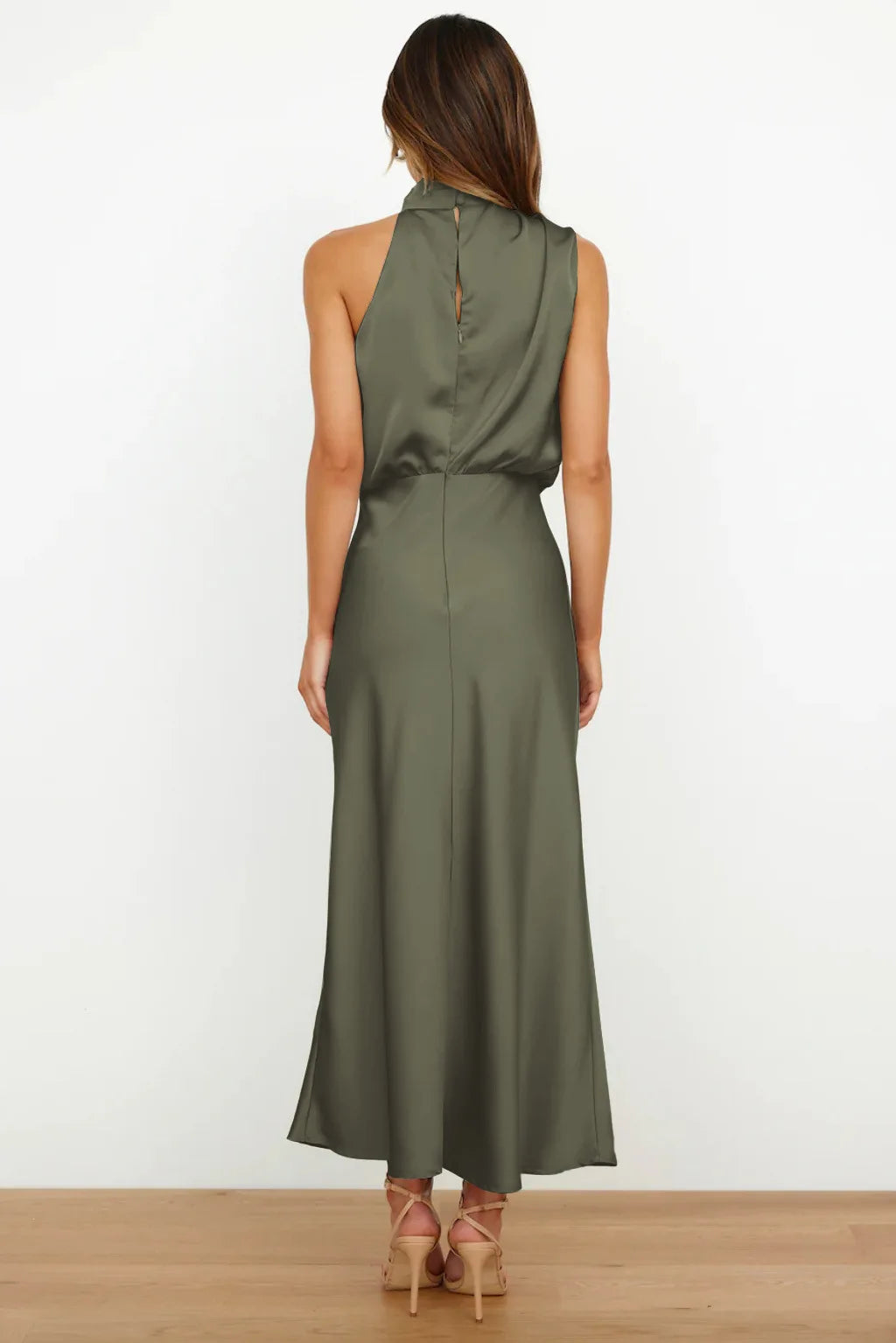Mayra | Dress with halterneck