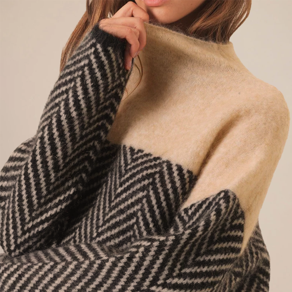 Jonell | knitted jumper with herringbone pattern