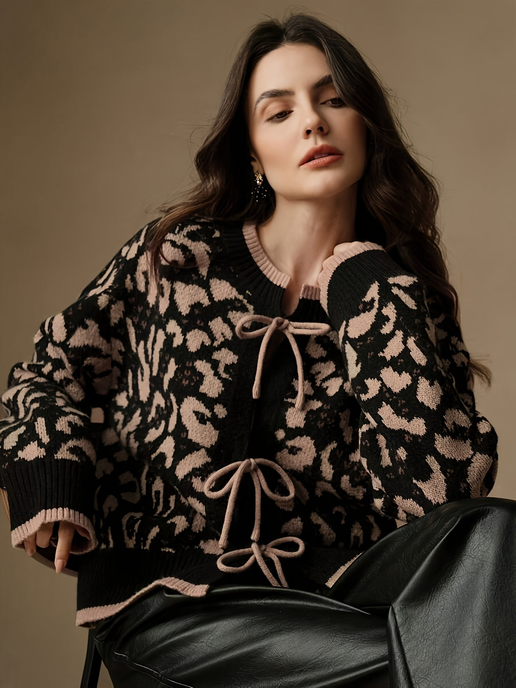 Semra | Cardigan with tie closure and jacquard pattern