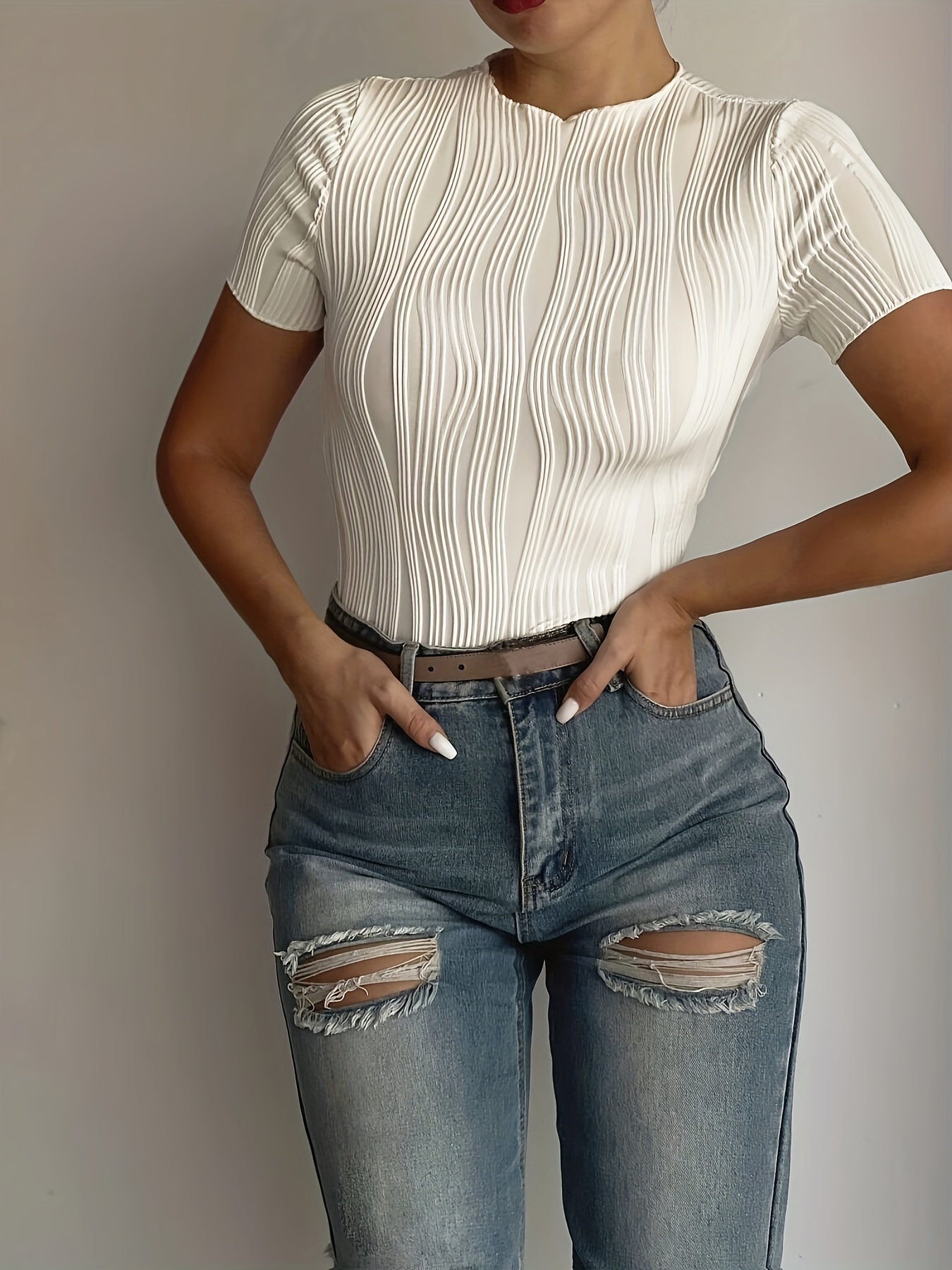 Jessi | Texture T-shirt