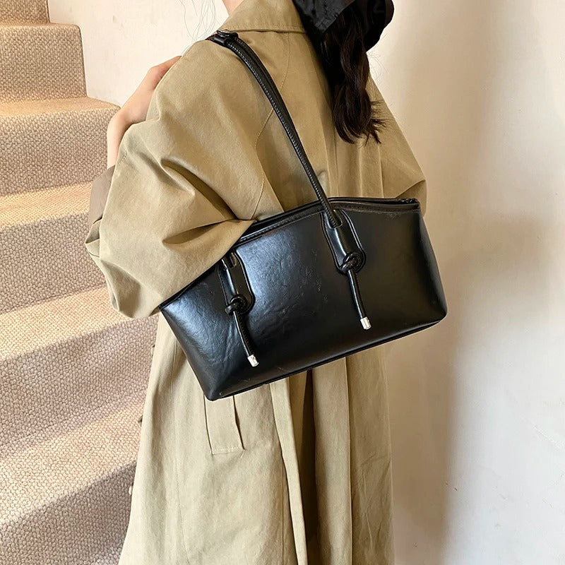 Aria Vintage Shoulder Bag