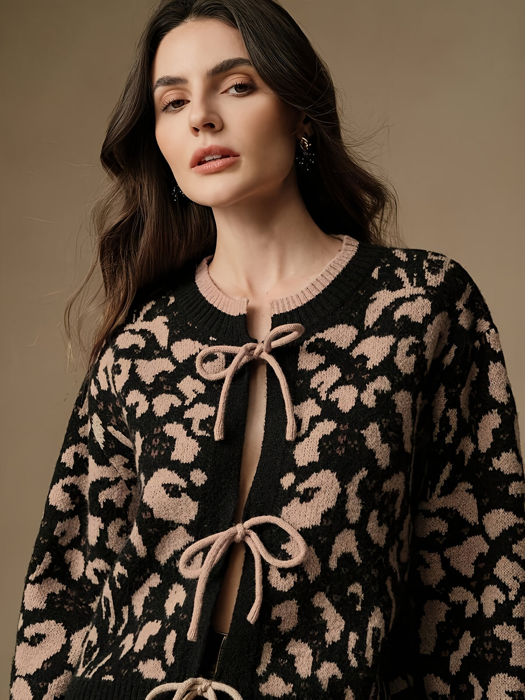 Semra | Cardigan with tie closure and jacquard pattern